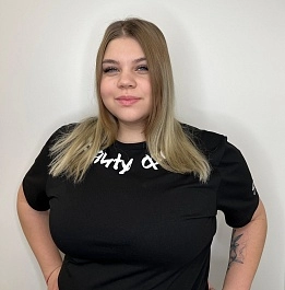 Елизавета И.